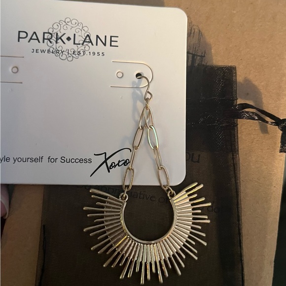 Park Lane Tulum earrings - Picture 3 of 3